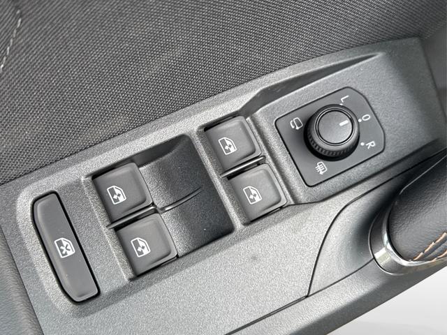 Cupra / Leon Sportstourer / Blau / / / ST AHK+NAVI+eHK+KAMERA+ACC+SHZ+18 ALU+LED, Beispielbilder, ggf. teilweise mit Sonderausstattung