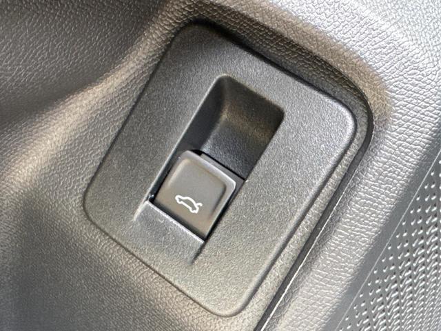 Cupra / Leon Sportstourer / Blau / / / ST AHK+NAVI+eHK+KAMERA+ACC+SHZ+18 ALU+LED, Beispielbilder, ggf. teilweise mit Sonderausstattung