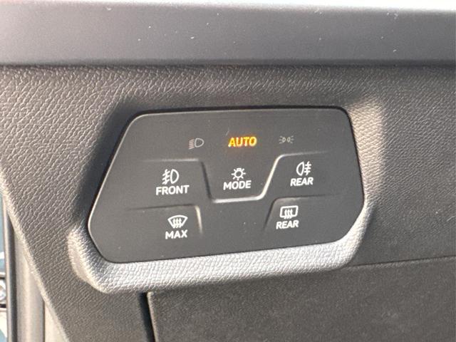 Cupra / Leon Sportstourer / Blau / / / ST AHK+NAVI+eHK+KAMERA+ACC+SHZ+18 ALU+LED, Beispielbilder, ggf. teilweise mit Sonderausstattung