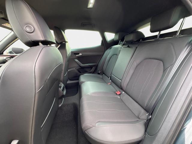 Cupra / Formentor / Blau / / / 4x4 AHK+eHK+NAVI+KAMERA+ACC+SHZ+18 ALU, Beispielbilder, ggf. teilweise mit Sonderausstattung
