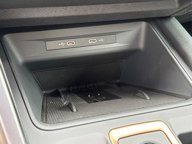 Cupra / Formentor / Violett / / / 4x4 AHK+eHK+NAVI+KAMERA+ACC+SHZ+18 ALU, Beispielbilder, ggf. teilweise mit Sonderausstattung
