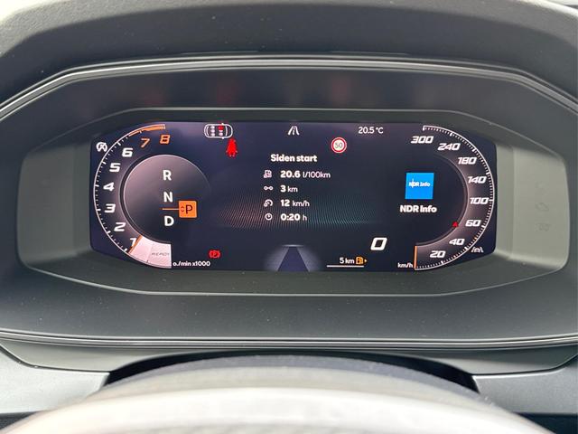 Cupra / Formentor / Schwarz / / / 4x4 AHK+NAVI+KAMERA+eHK+KESSY+ACC+19 ALU+LED+FULL LINK, Beispielbilder, ggf. teilweise mit Sonderausstattung