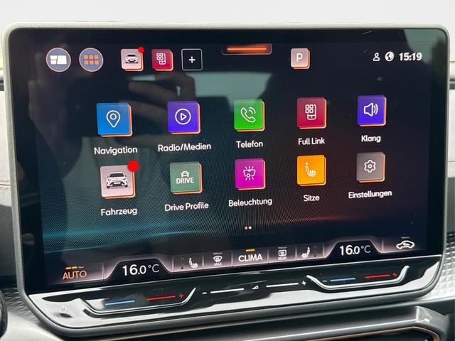 Cupra / Formentor / Schwarz / / / 4x4 AHK+NAVI+KAMERA+eHK+KESSY+ACC+19 ALU+LED+FULL LINK, Beispielbilder, ggf. teilweise mit Sonderausstattung