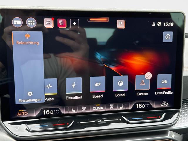 Cupra / Formentor / Schwarz / / / 4x4 AHK+NAVI+KAMERA+eHK+KESSY+ACC+19 ALU+LED+FULL LINK, Beispielbilder, ggf. teilweise mit Sonderausstattung
