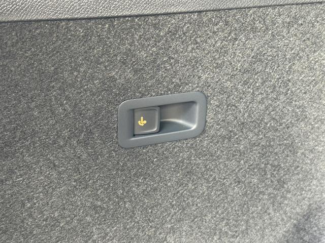 Cupra / Formentor / Grau / / / 4x4 AHK+NAVI+KAMERA+eHK+KESSY+ACC+19 ALU+LED+FULL LINK, Beispielbilder, ggf. teilweise mit Sonderausstattung