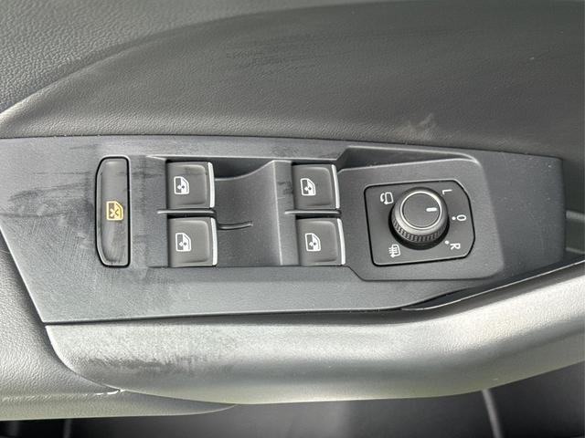 Volkswagen / T-Cross / / / / NAVI+SHZ+MATRIX+ACC+KAMERA+18'' ALU, Beispielbilder, ggf. teilweise mit Sonderausstattung