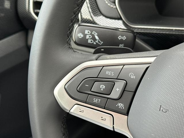 Volkswagen / T-Cross / / / / NAVI+SHZ+MATRIX+ACC+KAMERA+18'' ALU, Beispielbilder, ggf. teilweise mit Sonderausstattung