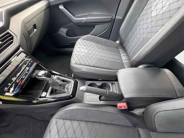 Volkswagen / T-Cross / / / / NAVI+SHZ+MATRIX+ACC+KAMERA+18'' ALU, Beispielbilder, ggf. teilweise mit Sonderausstattung