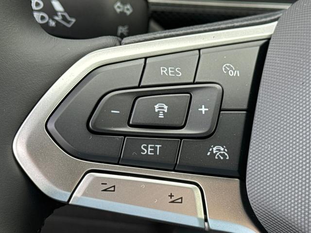 Volkswagen / T-Cross / / / / NAVI+SHZ+MATRIX+ACC+KAMERA+18''ALU, Beispielbilder, ggf. teilweise mit Sonderausstattung