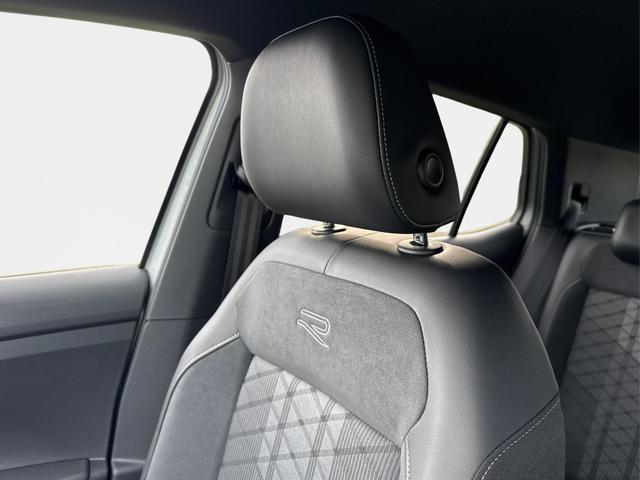 Volkswagen / T-Cross / / / / NAVI+SHZ+MATRIX+ACC+KAMERA+18''ALU, Beispielbilder, ggf. teilweise mit Sonderausstattung