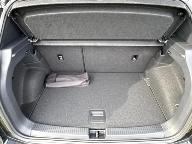 Volkswagen / T-Cross / / / / NAVI+SHZ+MATRIX+ACC+KAMERA+18''ALU, Beispielbilder, ggf. teilweise mit Sonderausstattung