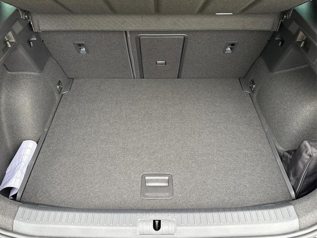 Cupra / Formentor / Grau / / / 4x4 AHK+NAVI+KAMERA+eHK+KESSY+ACC+19 ALU+LED+FULL LINK, Beispielbilder, ggf. teilweise mit Sonderausstattung