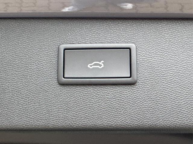 Cupra / Formentor / Grau / / / 4x4 AHK+NAVI+KAMERA+eHK+KESSY+ACC+19 ALU+LED+FULL LINK, Beispielbilder, ggf. teilweise mit Sonderausstattung
