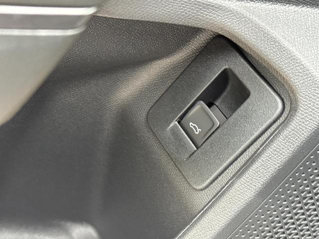 Cupra / Formentor / Grau / / / 4x4 AHK+NAVI+KAMERA+eHK+KESSY+ACC+19 ALU+LED+FULL LINK, Beispielbilder, ggf. teilweise mit Sonderausstattung