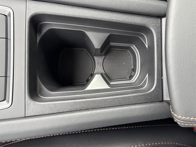 Cupra / Formentor / Grau / / / 4x4 AHK+NAVI+KAMERA+eHK+KESSY+ACC+19 ALU+LED+FULL LINK, Beispielbilder, ggf. teilweise mit Sonderausstattung