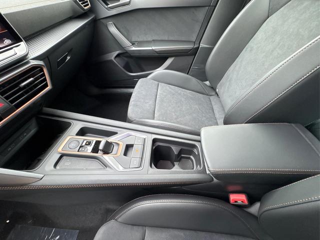 Cupra / Formentor / Grau / / / 4x4 AHK+NAVI+KAMERA+eHK+KESSY+ACC+19 ALU+LED+FULL LINK, Beispielbilder, ggf. teilweise mit Sonderausstattung
