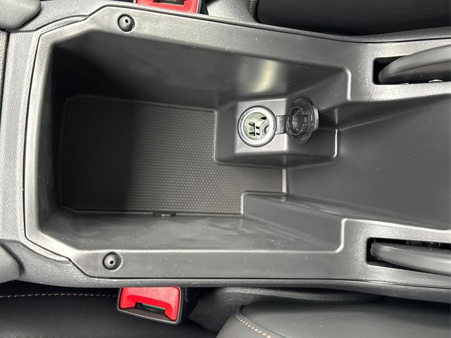 Cupra / Formentor / Grau / / / 4x4 AHK+NAVI+KAMERA+eHK+KESSY+ACC+19 ALU+LED+FULL LINK, Beispielbilder, ggf. teilweise mit Sonderausstattung