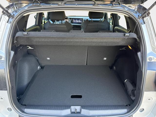 Opel / Frontera / Silber / / / NAVI+SHZ+KAMERA+LED+KLIMA+TEMPOMAT+17 ALU, Beispielbilder, ggf. teilweise mit Sonderausstattung