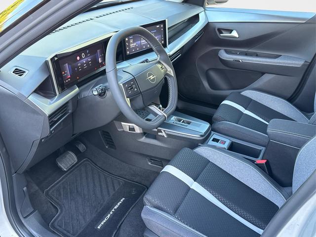 Opel / Frontera / Silber / / / NAVI+SHZ+KAMERA+LED+KLIMA+TEMPOMAT+17 ALU, Beispielbilder, ggf. teilweise mit Sonderausstattung