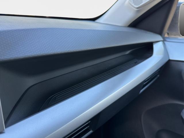 Opel / Frontera / Silber / / / NAVI+SHZ+KAMERA+LED+KLIMA+TEMPOMAT+17 ALU, Beispielbilder, ggf. teilweise mit Sonderausstattung