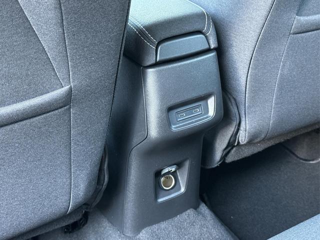 Opel / Frontera / Silber / / / NAVI+SHZ+KAMERA+LED+KLIMA+TEMPOMAT+17 ALU, Beispielbilder, ggf. teilweise mit Sonderausstattung