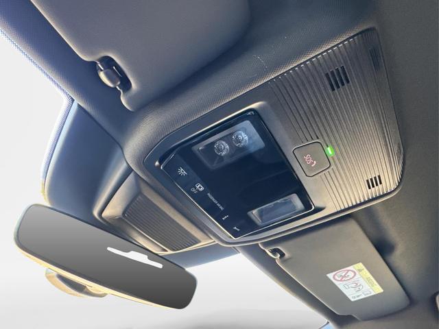 Volkswagen / Golf / Silber / / / LED-PLUS+ACC+SHZ+KEYLESS+KAMERA+18 ALU, Beispielbilder, ggf. teilweise mit Sonderausstattung