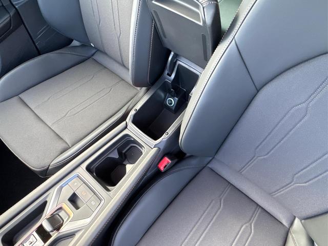 Cupra / Leon Sportstourer / Grau / / / ST AHK+NAVI+eHK+KAMERA+ACC+SHZ+18 ALU+LED, Beispielbilder, ggf. teilweise mit Sonderausstattung