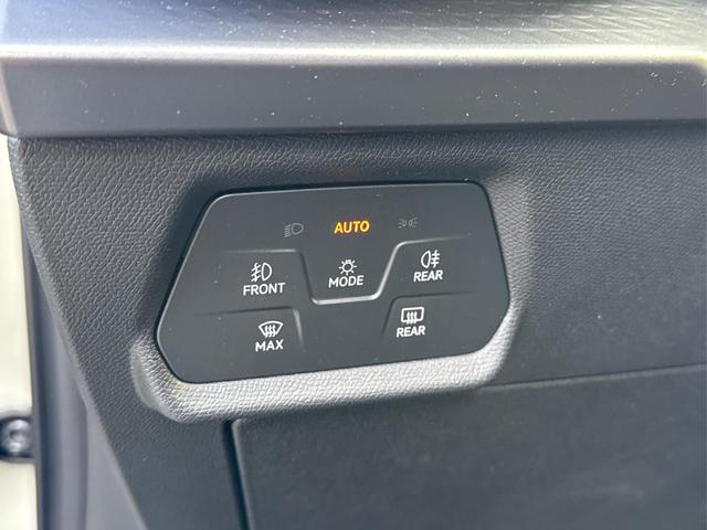 Cupra / Leon Sportstourer / Grau / / / ST AHK+NAVI+eHK+KAMERA+ACC+SHZ+18 ALU+LED, Beispielbilder, ggf. teilweise mit Sonderausstattung