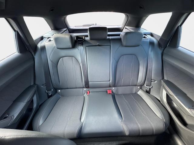 Cupra / Leon Sportstourer / Grau / / / ST AHK+NAVI+eHK+KAMERA+ACC+SHZ+18 ALU+LED, Beispielbilder, ggf. teilweise mit Sonderausstattung