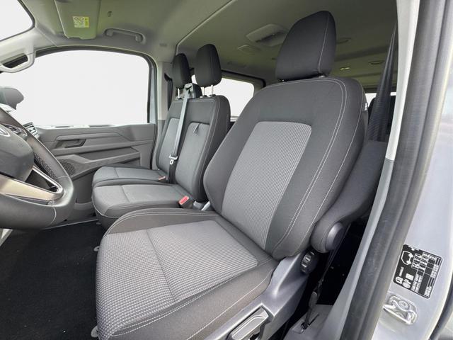 Volkswagen / T7 Caravelle / / / / KR+SHZ+9-Sitzer+AHK+GJR+KLIMAAUT.+KAMERA+PDC+LED, Beispielbilder, ggf. teilweise mit Sonderausstattung