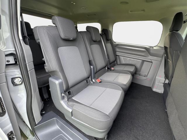 Volkswagen / T7 Caravelle / / / / KR+SHZ+9-Sitzer+AHK+GJR+KLIMAAUT.+KAMERA+PDC+LED, Beispielbilder, ggf. teilweise mit Sonderausstattung