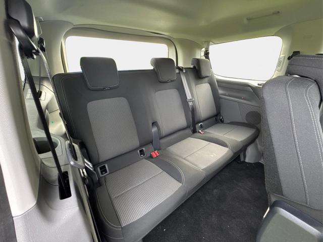 Volkswagen / T7 Caravelle / / / / KR+SHZ+9-Sitzer+AHK+GJR+KLIMAAUT.+KAMERA+PDC+LED, Beispielbilder, ggf. teilweise mit Sonderausstattung