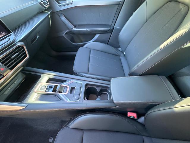 Cupra / Formentor / Schwarz / / / 4x4 AHK+eHK+NAVI+KAMERA+ACC+SHZ+18 ALU, Beispielbilder, ggf. teilweise mit Sonderausstattung