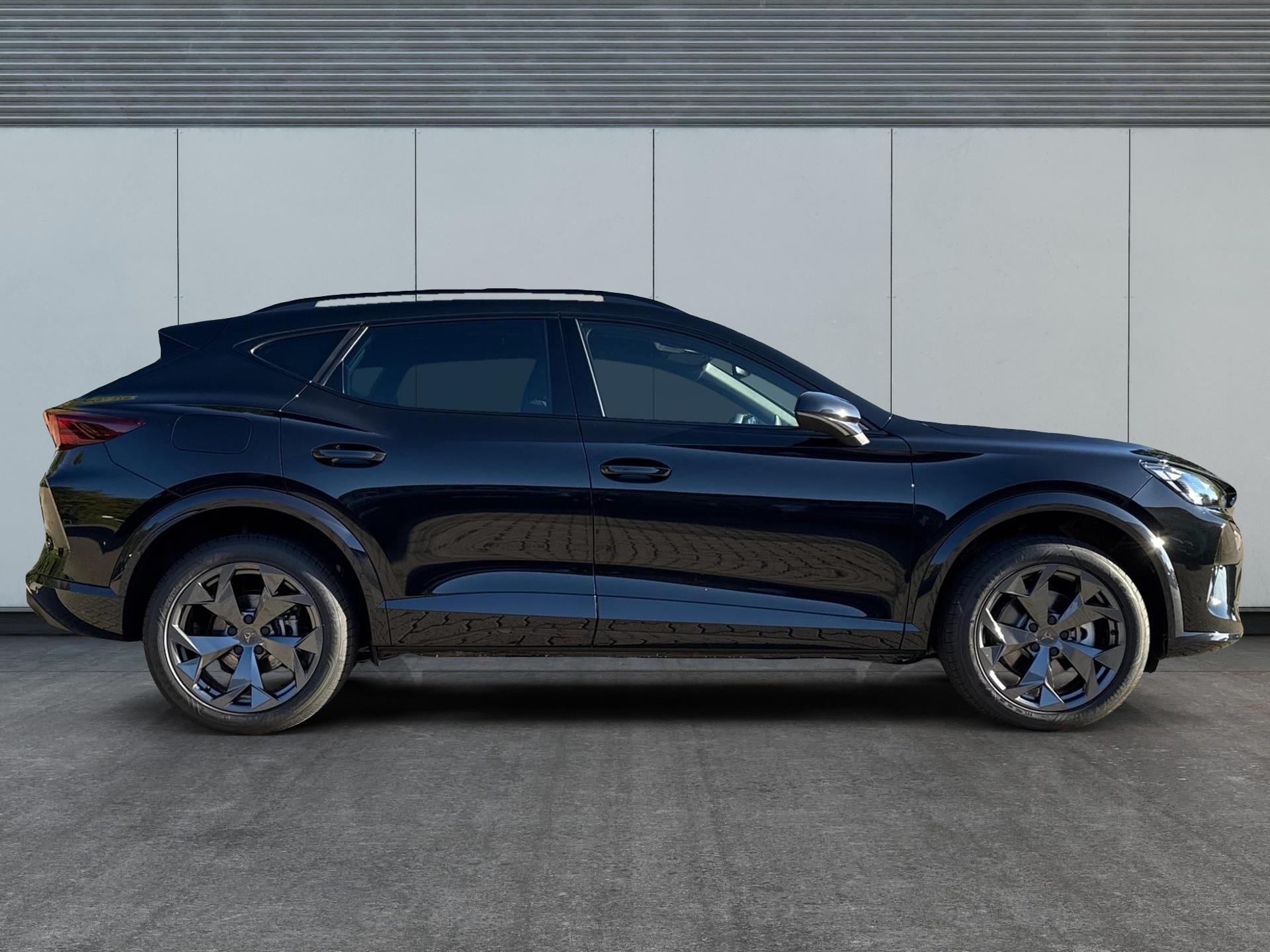 Cupra / Formentor / Schwarz /  /  / 4x4 AHK+eHK+NAVI+KAMERA+ACC+SHZ+18 ALU