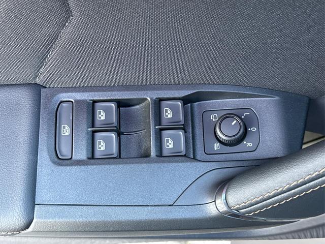 Cupra / Formentor / Schwarz / / / 4x4 AHK+eHK+NAVI+KAMERA+ACC+SHZ+18 ALU, Beispielbilder, ggf. teilweise mit Sonderausstattung