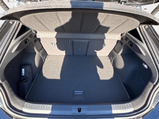 Cupra / Formentor / Schwarz / / / 4x4 AHK+eHK+NAVI+KAMERA+ACC+SHZ+18 ALU, Beispielbilder, ggf. teilweise mit Sonderausstattung