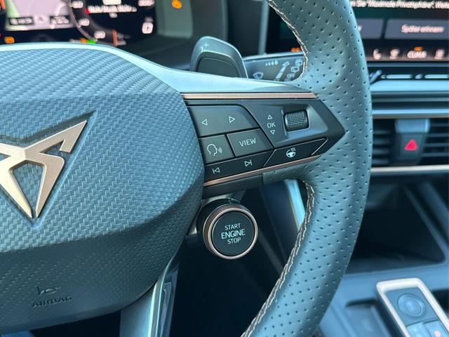 Cupra / Formentor / Schwarz / / / 4x4 AHK+eHK+NAVI+KAMERA+ACC+SHZ+18 ALU, Beispielbilder, ggf. teilweise mit Sonderausstattung