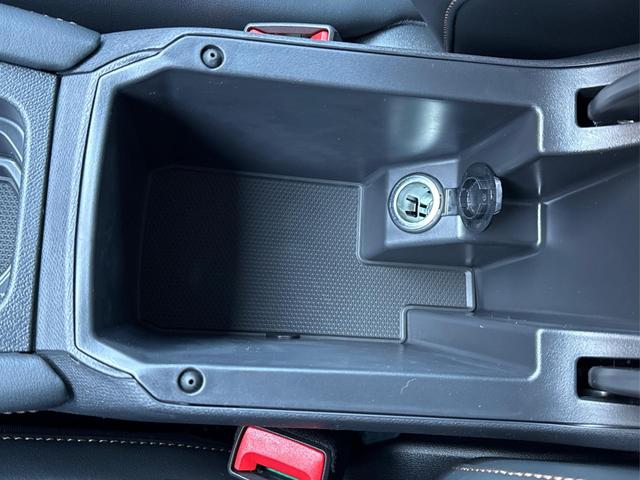 Cupra / Formentor / Schwarz / / / 4x4 AHK+eHK+NAVI+KAMERA+ACC+SHZ+18 ALU, Beispielbilder, ggf. teilweise mit Sonderausstattung