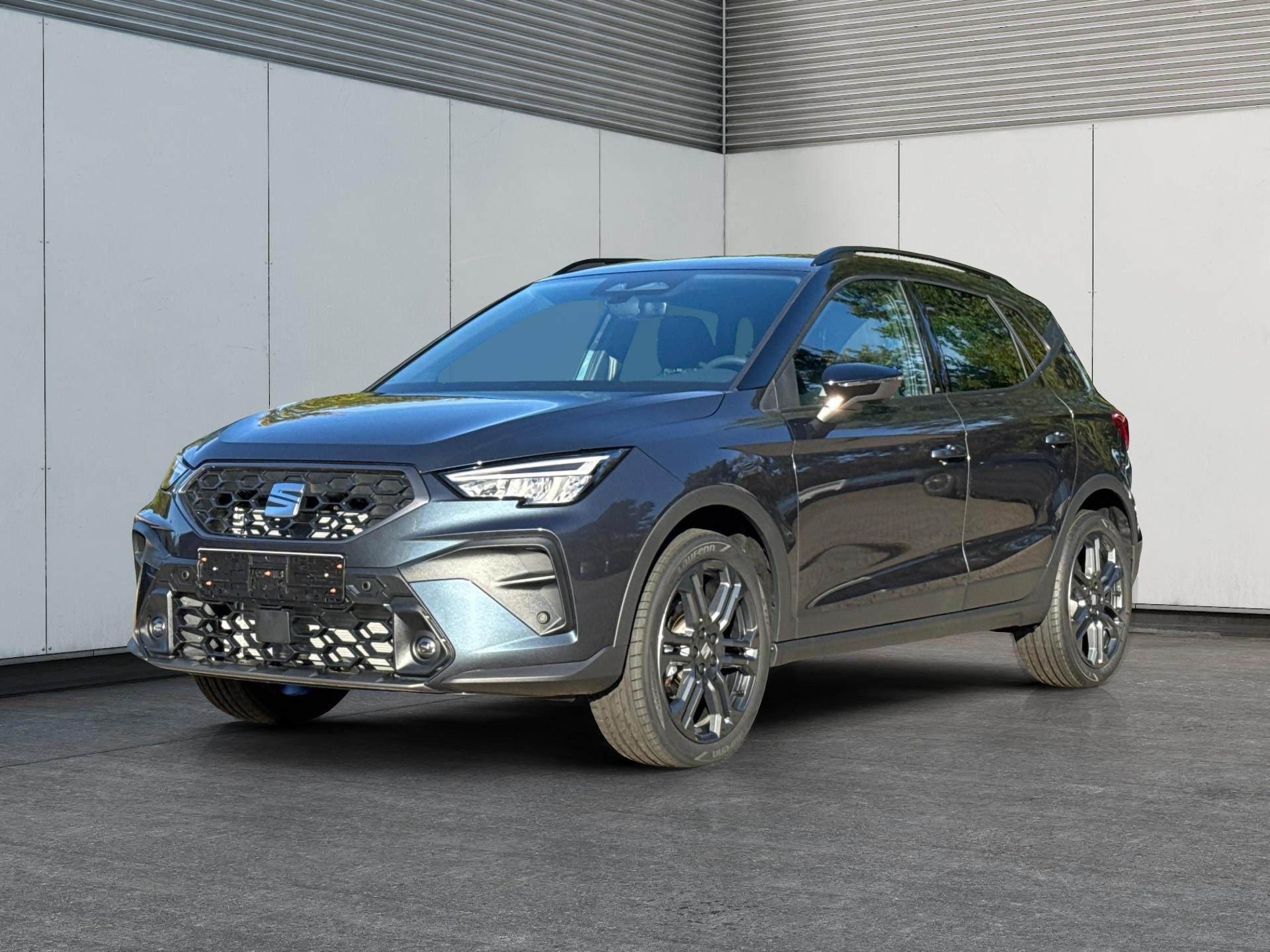 Seat / Arona /  /  /  / KAMERA+PDC+LED+18 ALU+ACC