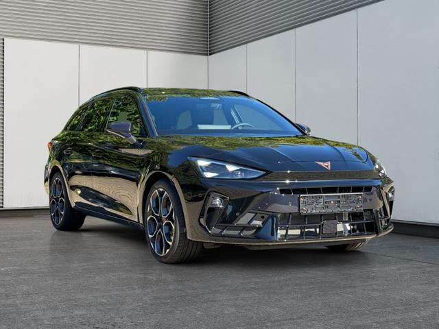 Cupra / Leon Sportstourer / Schwarz / / / ST AHK+NAVI+eHK+KAMERA+ACC+SHZ+18 ALU+LED, Beispielbilder, ggf. teilweise mit Sonderausstattung