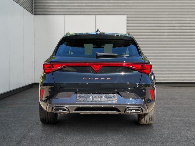 Cupra / Leon Sportstourer / Schwarz / / / ST AHK+NAVI+eHK+KAMERA+ACC+SHZ+18 ALU+LED, Beispielbilder, ggf. teilweise mit Sonderausstattung