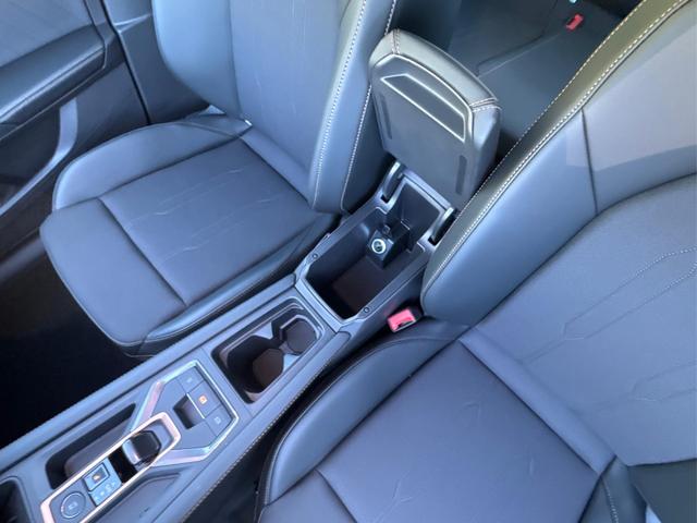 Cupra / Leon Sportstourer / Schwarz / / / ST AHK+NAVI+eHK+KAMERA+ACC+SHZ+18 ALU+LED, Beispielbilder, ggf. teilweise mit Sonderausstattung