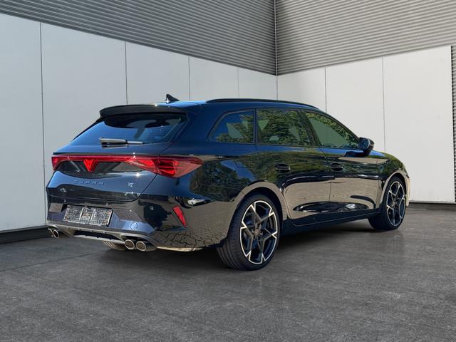 Cupra / Leon Sportstourer / Schwarz / / / 4x4 ST AHK+NAVI+eHK+KAMERA+MEMORY+ACC+19 ALU+LED, Beispielbilder, ggf. teilweise mit Sonderausstattung