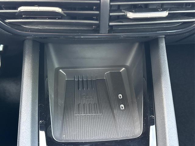 Skoda / Octavia Combi / Silber / / / ACC+AHK+eHK+KAM+PDC+LED+17ALU+SHZ