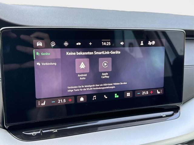 Skoda / Octavia Combi / Silber / / / ACC+AHK+eHK+KAM+PDC+LED+17ALU+SHZ