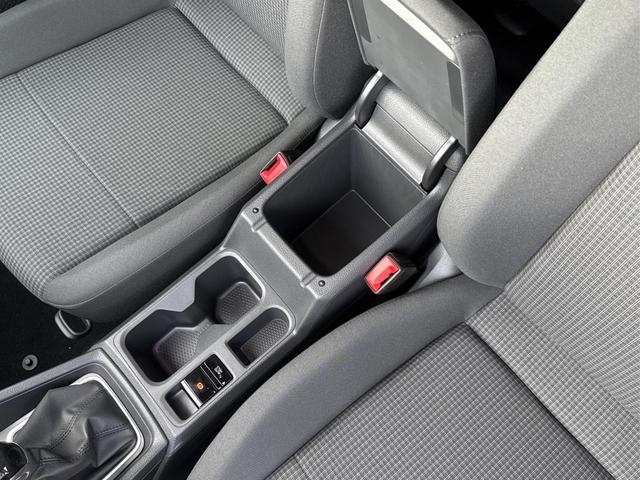 Volkswagen / Caddy Maxi / / / / Caddy Maxi+ KAMERA+SHZ+PDC+APP+ACC+LANE ASSIST, Beispielbilder, ggf. teilweise mit Sonderausstattung