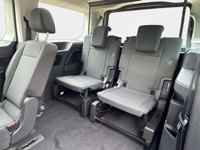 Volkswagen / Caddy Maxi / Blau / / / Caddy Maxi+ KAMERA+AHK+GJR+SHZ+PDC+ACC+LANE ASSIST, Beispielbilder, ggf. teilweise mit Sonderausstattung
