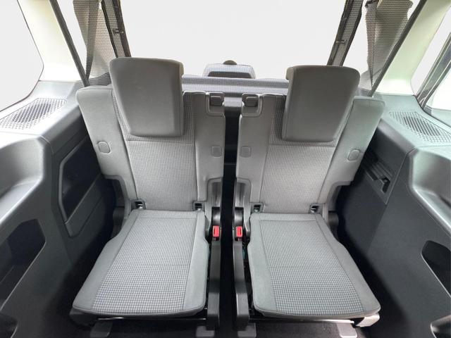 Volkswagen / Caddy Maxi / Blau / / / Caddy Maxi+ KAMERA+AHK+GJR+SHZ+PDC+ACC+LANE ASSIST, Beispielbilder, ggf. teilweise mit Sonderausstattung