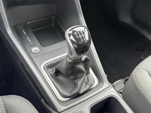 Volkswagen / Caddy Maxi / Blau / / / Caddy Maxi+ KAMERA+AHK+GJR+SHZ+PDC+ACC+LANE ASSIST, Beispielbilder, ggf. teilweise mit Sonderausstattung