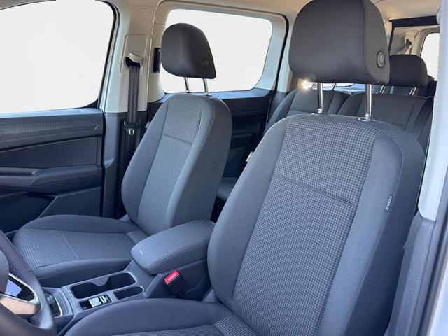 Volkswagen / Caddy Maxi / Wei&szlig; / / / Caddy Maxi+ KAMERA+AHK+GJR+SHZ+PDC+ACC+LANE ASSIST, Beispielbilder, ggf. teilweise mit Sonderausstattung